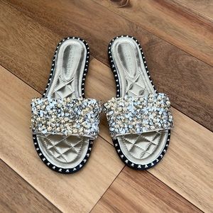 Golf and silver sequenced sandals